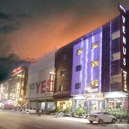Hotel Venus Plaza Нью-Делі Екстер'єр фото
