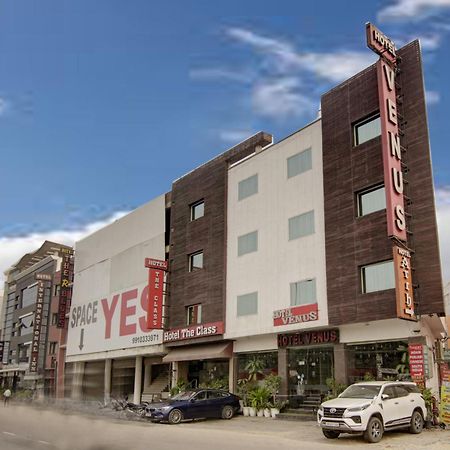 Hotel Venus Plaza Нью-Делі Екстер'єр фото