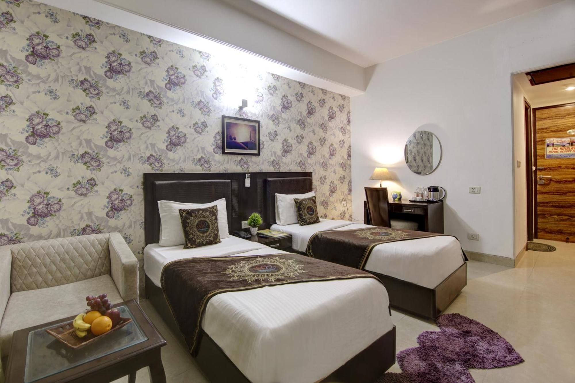 Hotel Venus Plaza Нью-Делі Екстер'єр фото
