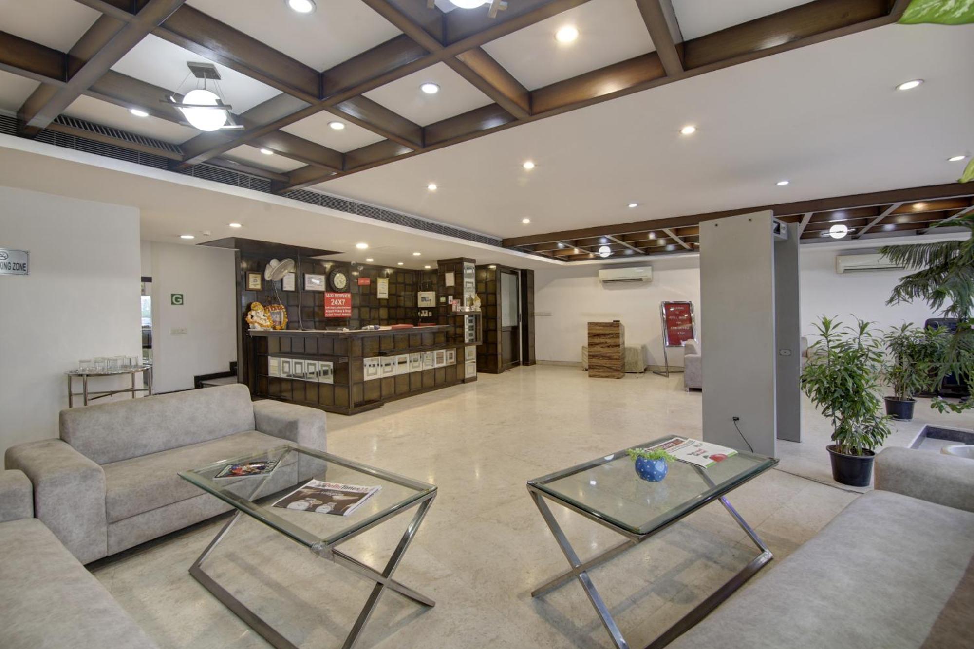 Hotel Venus Plaza Нью-Делі Екстер'єр фото