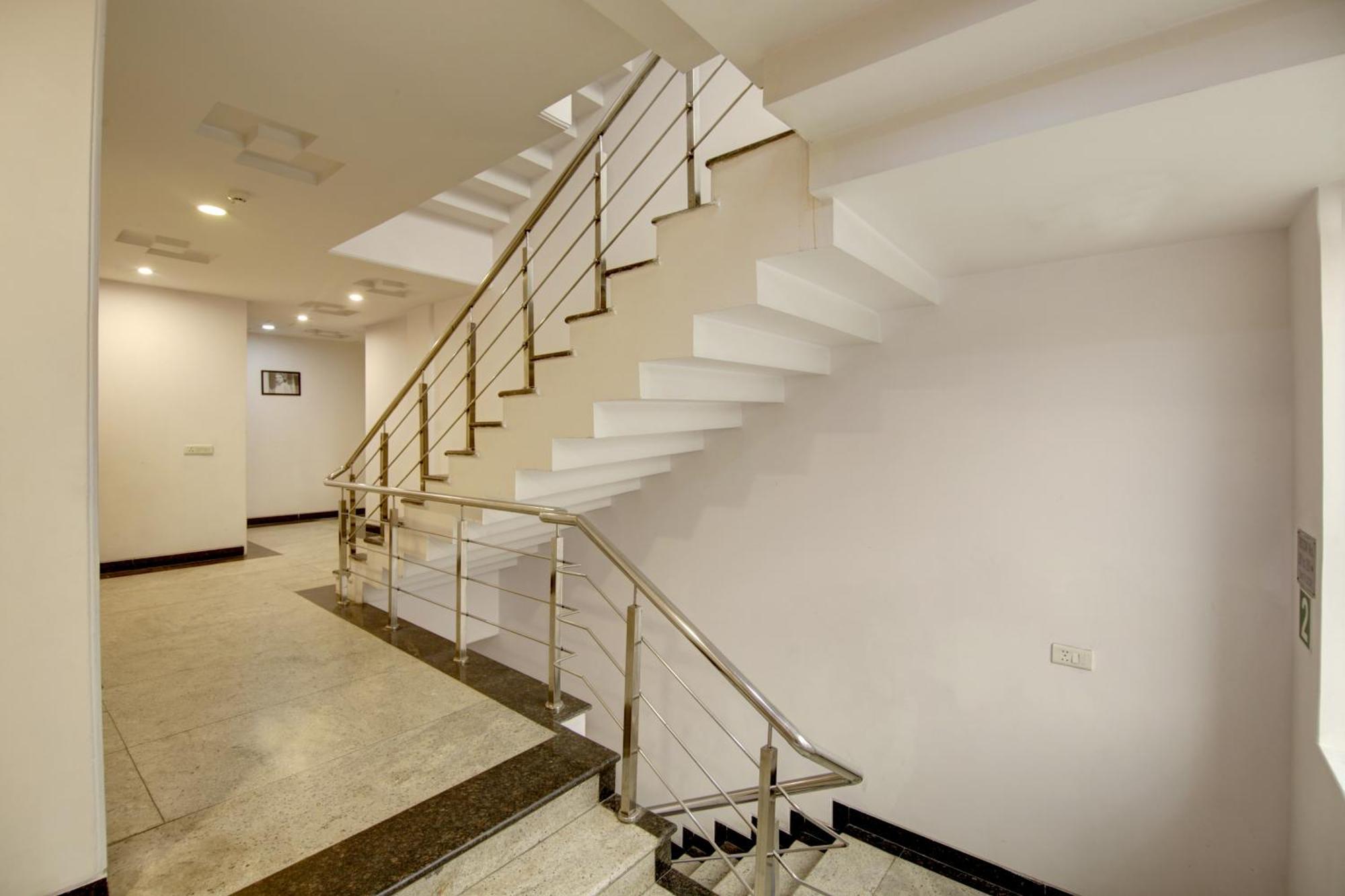 Hotel Venus Plaza Нью-Делі Екстер'єр фото
