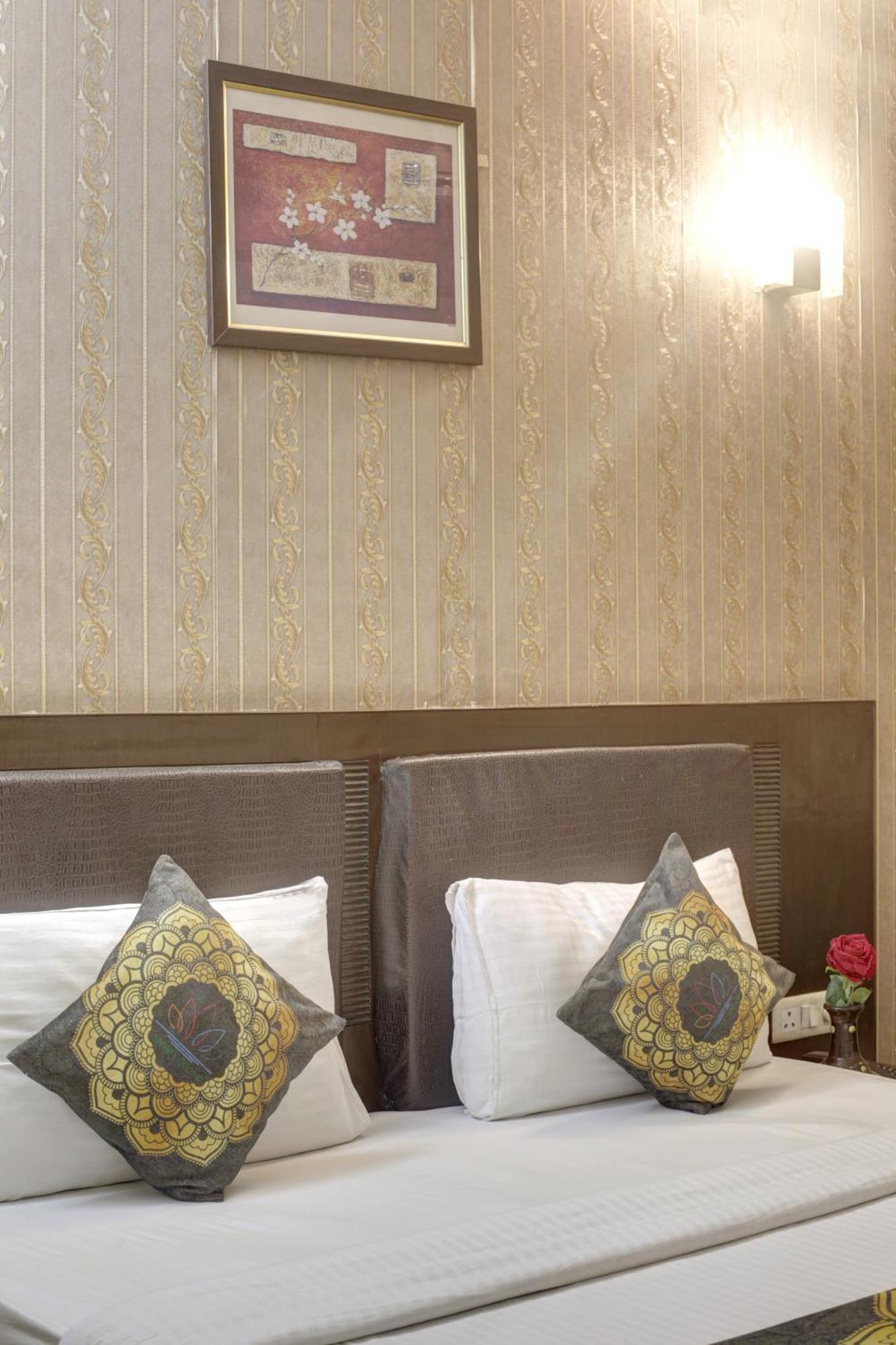 Hotel Venus Plaza Нью-Делі Екстер'єр фото