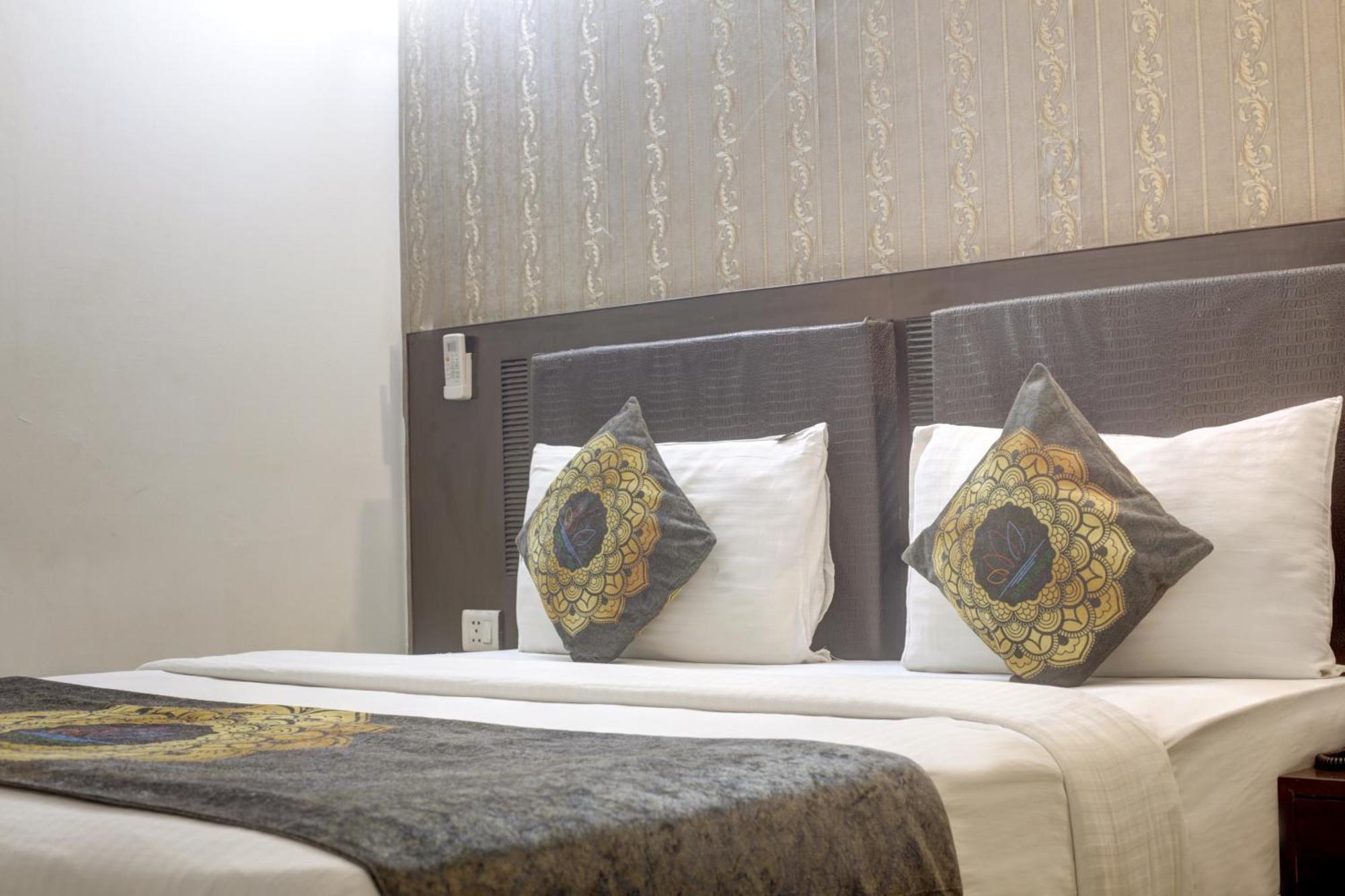 Hotel Venus Plaza Нью-Делі Екстер'єр фото