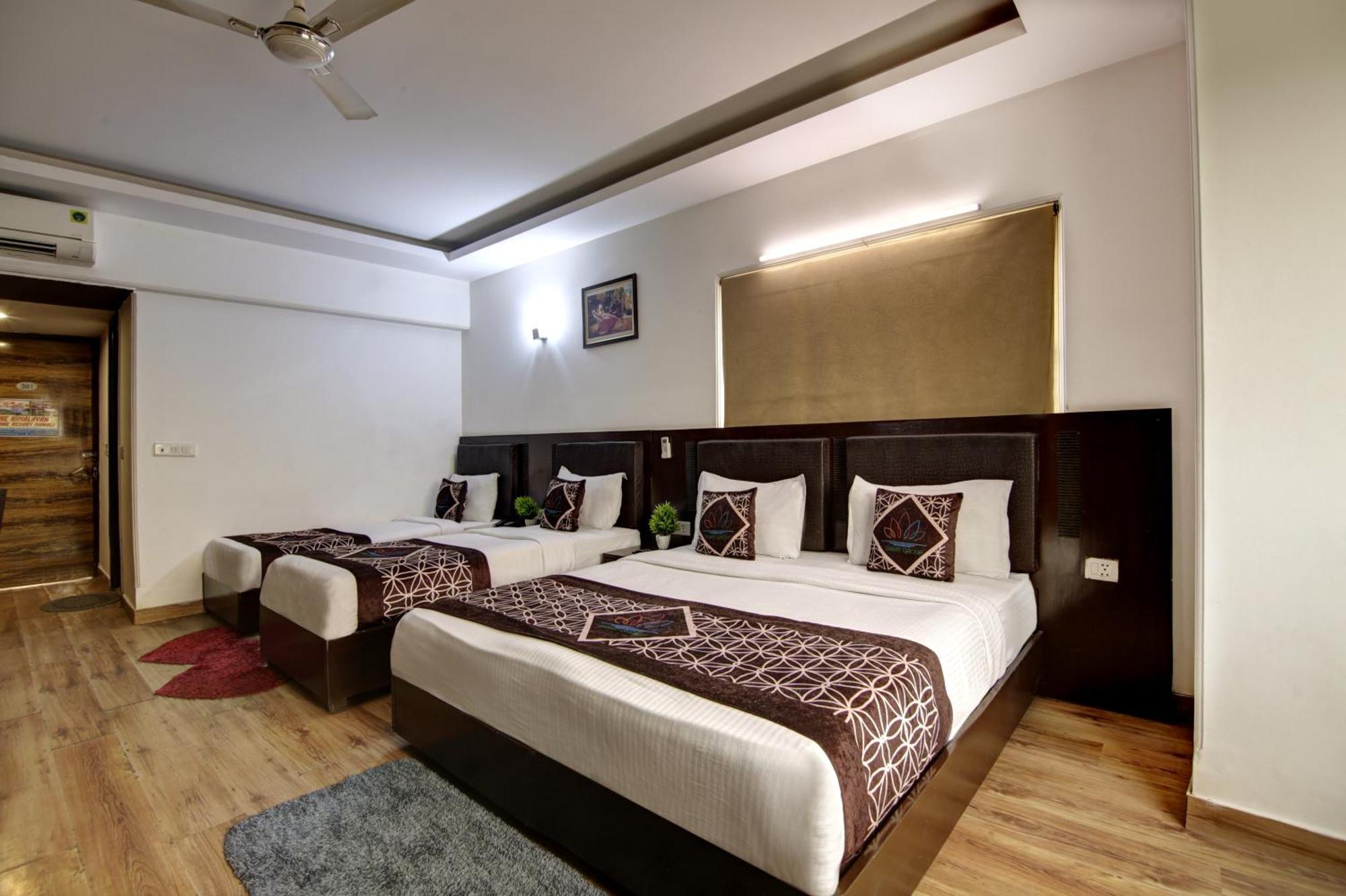 Hotel Venus Plaza Нью-Делі Екстер'єр фото