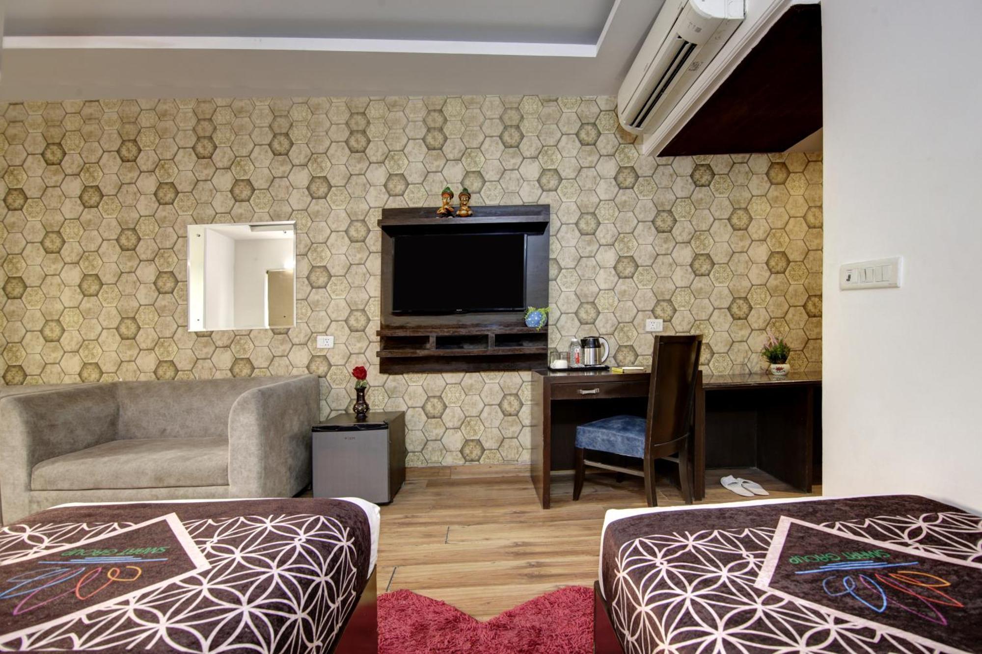 Hotel Venus Plaza Нью-Делі Екстер'єр фото