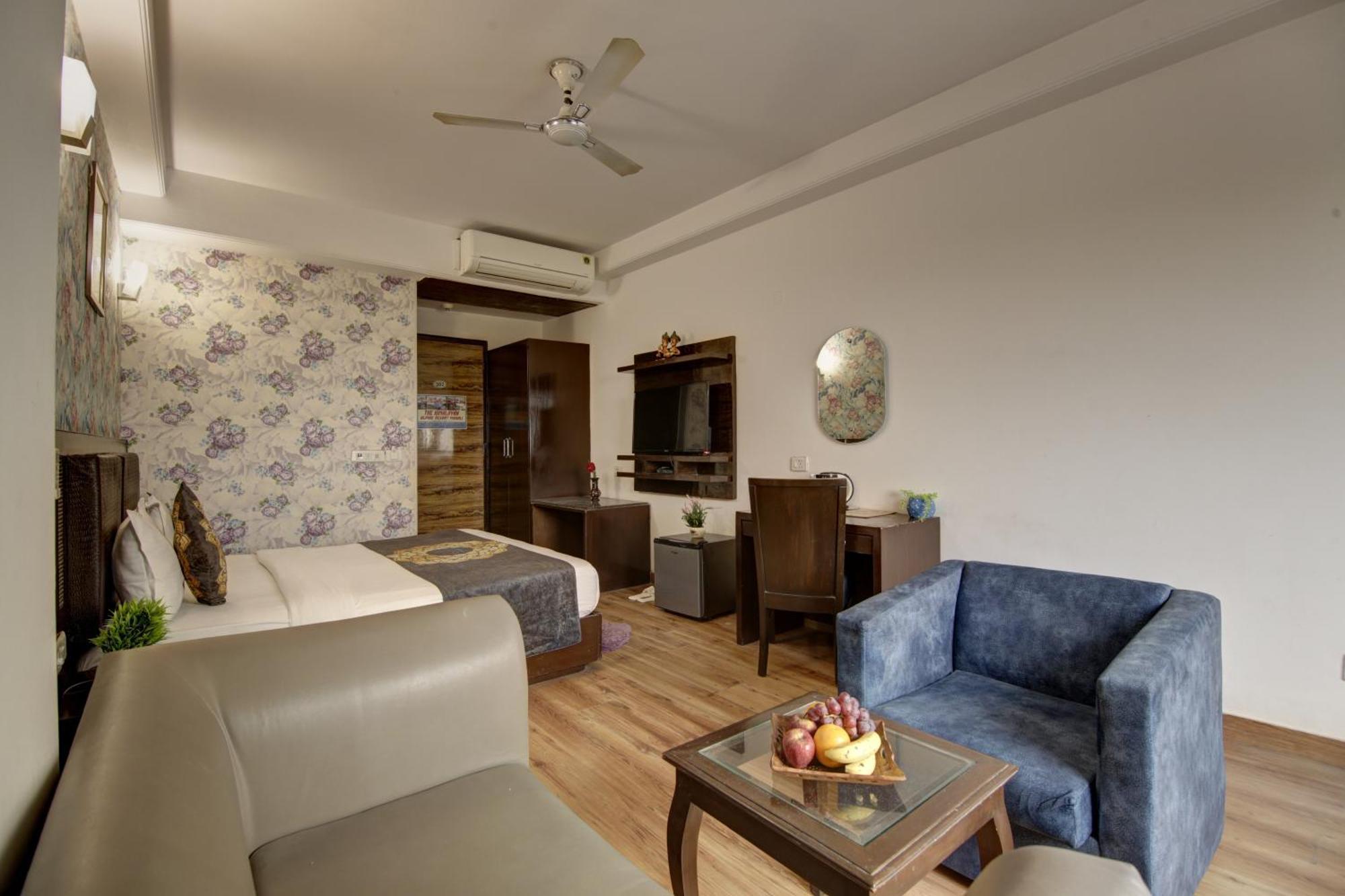 Hotel Venus Plaza Нью-Делі Екстер'єр фото