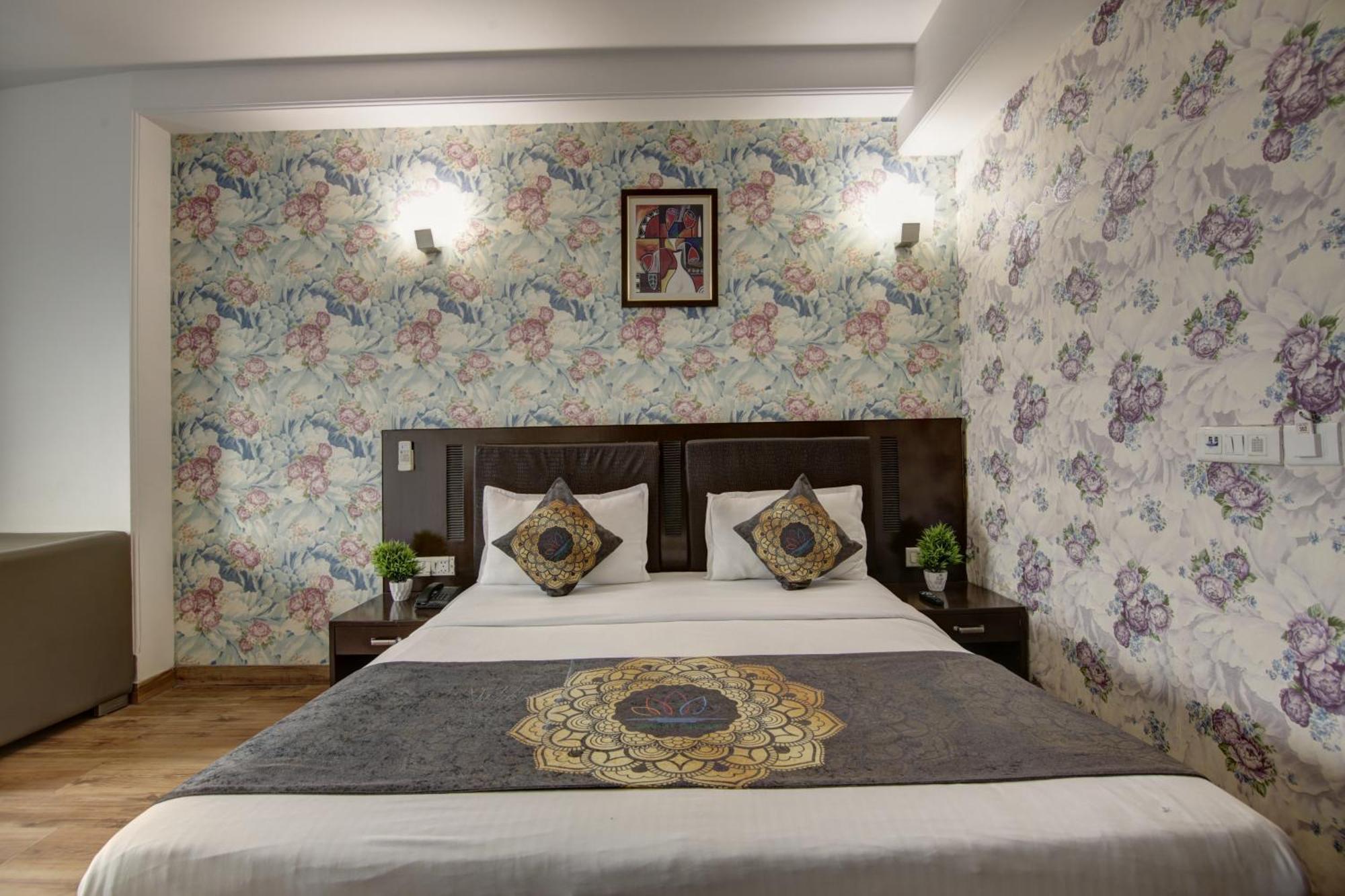 Hotel Venus Plaza Нью-Делі Екстер'єр фото