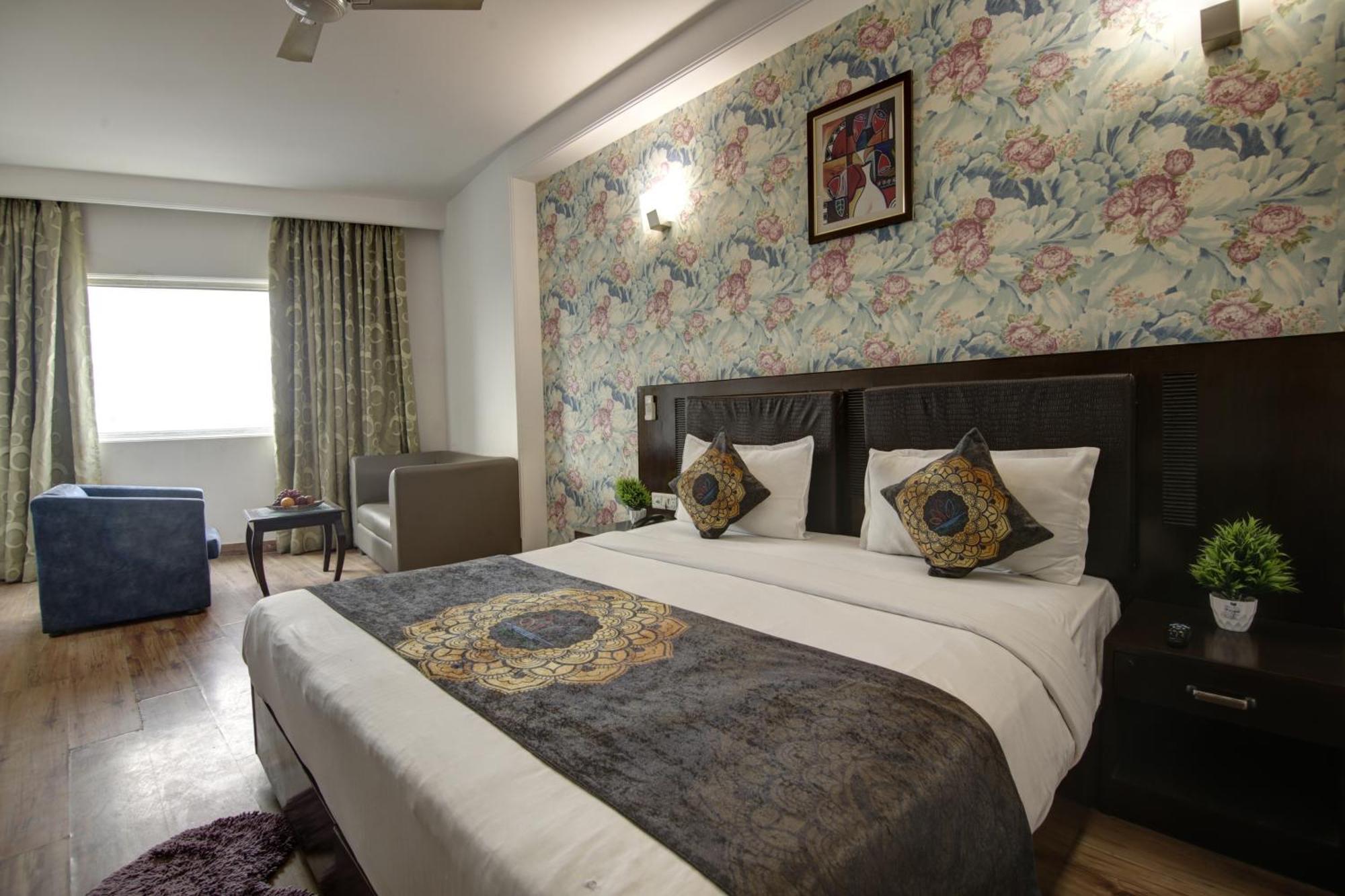 Hotel Venus Plaza Нью-Делі Екстер'єр фото